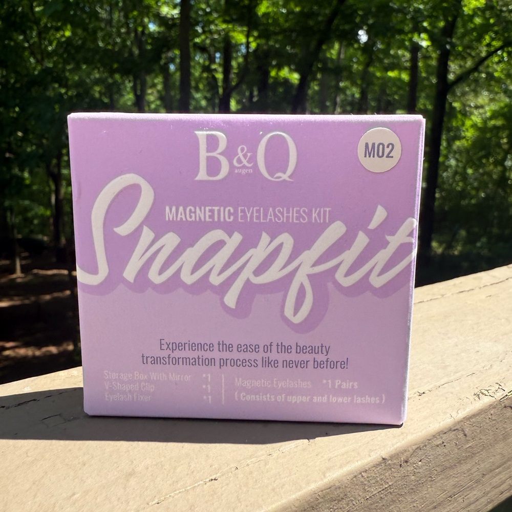 B&Q Snapfit Magnetic Eyelashes Kit